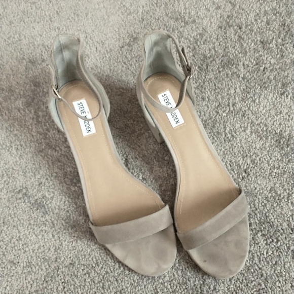 Size 10 Steve Madden Grey Suede Sandals - Picture 1 of 6
